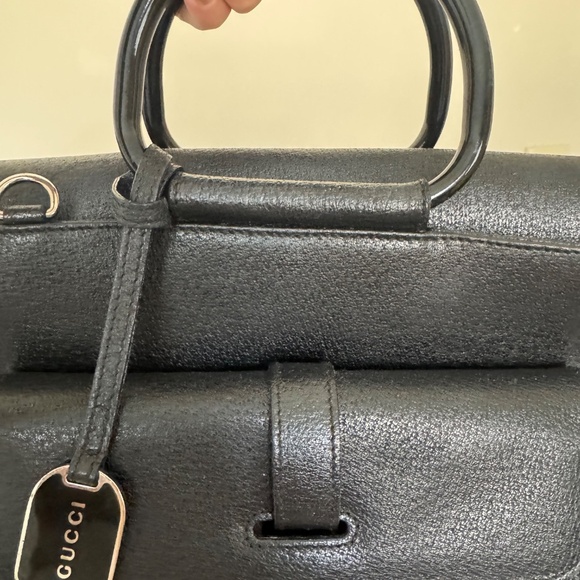 💯Auth. Gucci leather Handbag - Picture 4 of 17